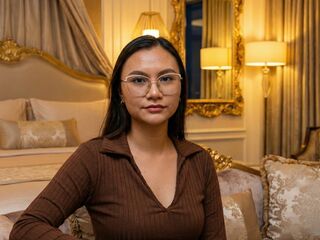 girl shaving pussy LeticiaHinkley