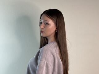 mastubating web cam girl LouisePov