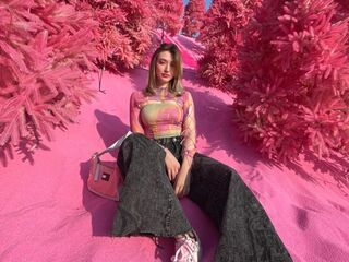 free sex cam LouveniaPranger