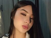 beautiful webcam girl MadelynFiore