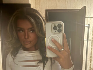 naughty cam girl picture MaisieSmithx