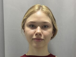 free live chart room MariaReynold