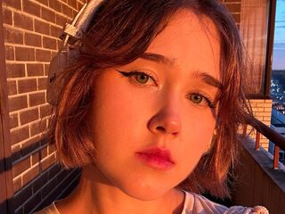 cam girl live cam MarilynSwinerton