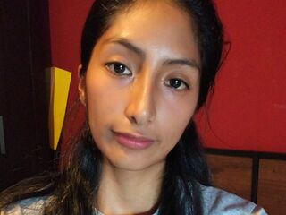 camwhore video MayraBravo