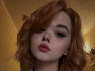 camslut topless MelanyBandulin