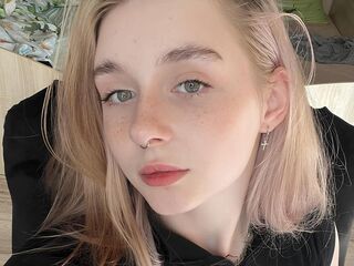 hot strip tease webcam MiaMerek