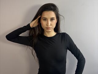 cam chat room MirelNaomi