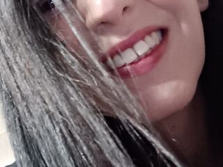 camwhore shaved pussy MonicaFerilli