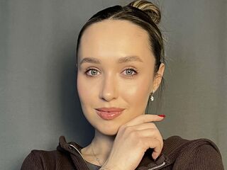 hot cam girl masturbating with vibrator MonicaPrecella