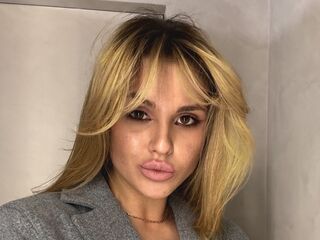 camgirl chat room NayaMorel