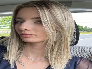 camgirl showing tits NoraStar