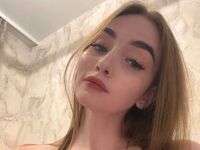 cam girl playing with vibrator PetulaFelton