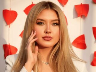 webcamgirl video chat RaisaMihaila