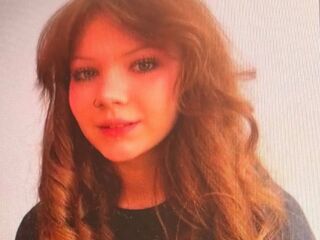 beautiful girl RosieWalmont