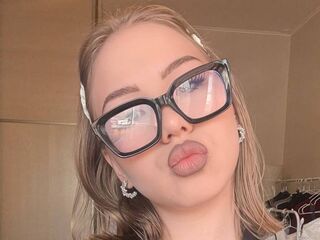 adult liveshow SaraBaier