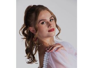 bedroom cam SharriLangolf