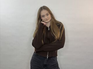girl webcam SigneKeatley
