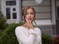 masturbating camgirl SkylarVox