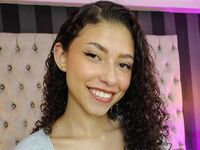naughty camwhore SophiaLuthor