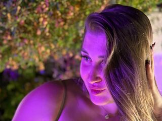 hot naked camgirl TarahZullo