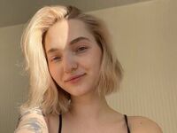 naked camgirl masturbating TayteHessel