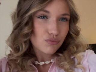 naked camgirl masturbating ThomasineKemery
