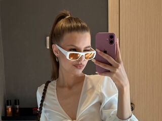 girl naked ViolettaDarling